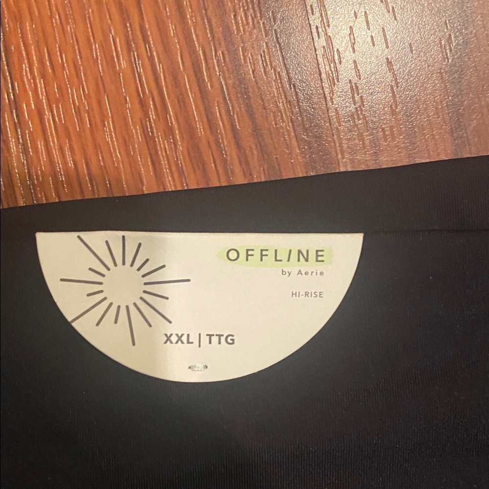 Aerie Offline biker shorts. Size XXL - Picture 3 of 4